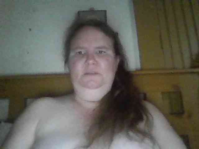 queen211 webcam