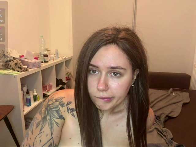 CherryHanki live cam on BongaCams