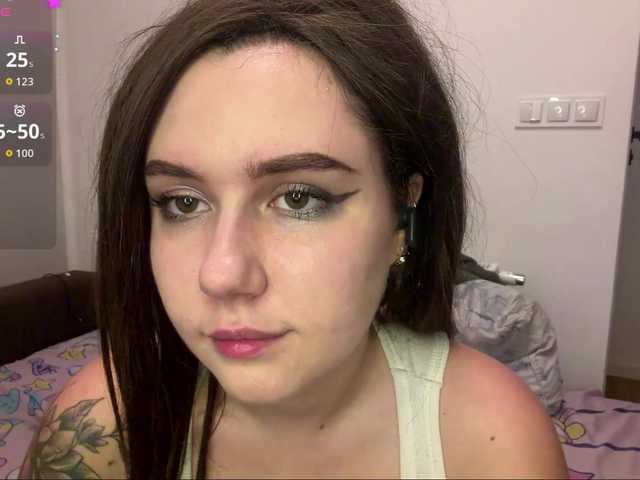 CherryHanki live cam on BongaCams