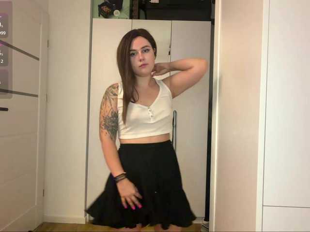 CherryHanki live cam on BongaCams