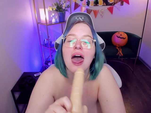 ManicPixie live cam preview