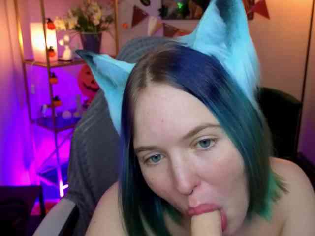 ManicPixie's webcam live show
