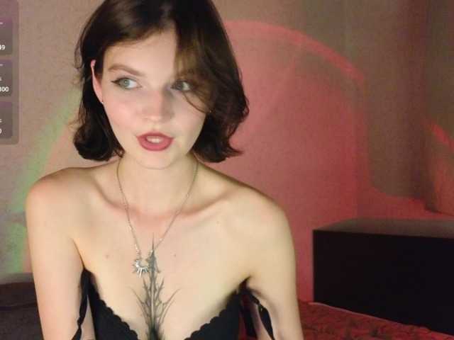 LikaSky live cam on BongaCams