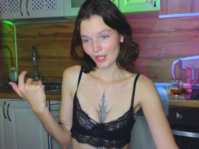 LikaSky live cam on BongaCams