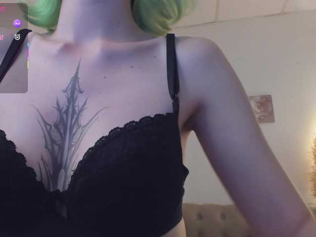 LikaSky live cam on BongaCams