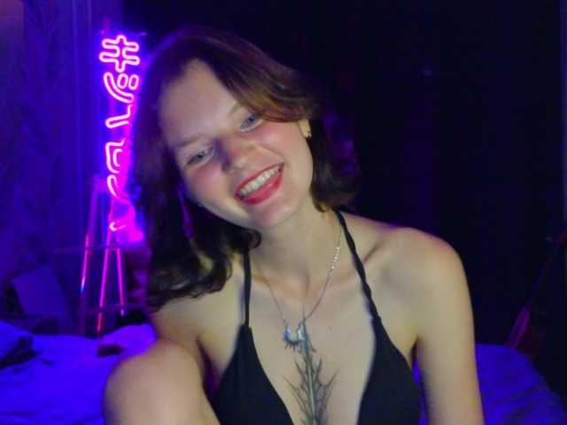 LikaSky live cam on BongaCams