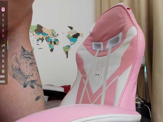 KellyStarlight live cam on BongaCams