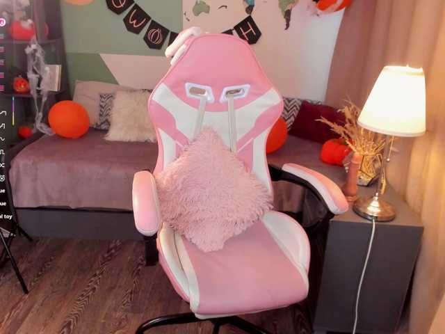 KellyStarlight live cam on BongaCams