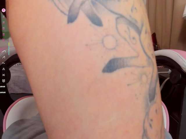 KellyStarlight live cam on BongaCams