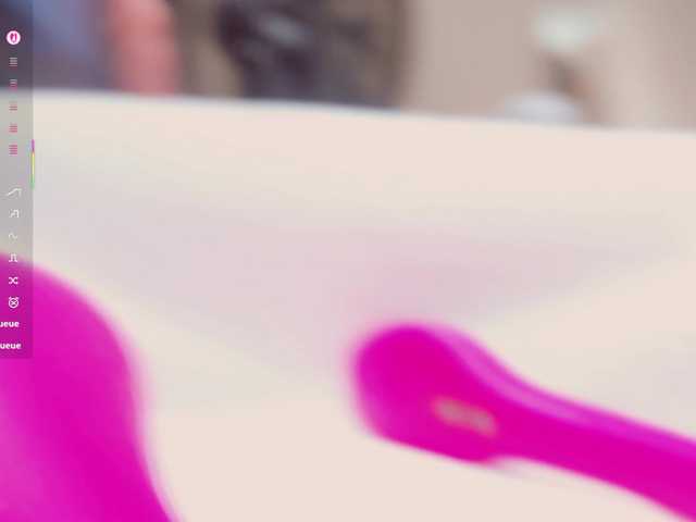 KellyStarlight live cam on BongaCams