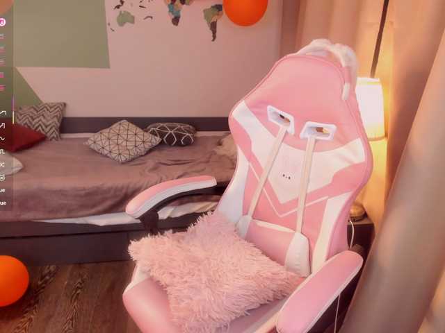 KellyStarlight live cam on BongaCams