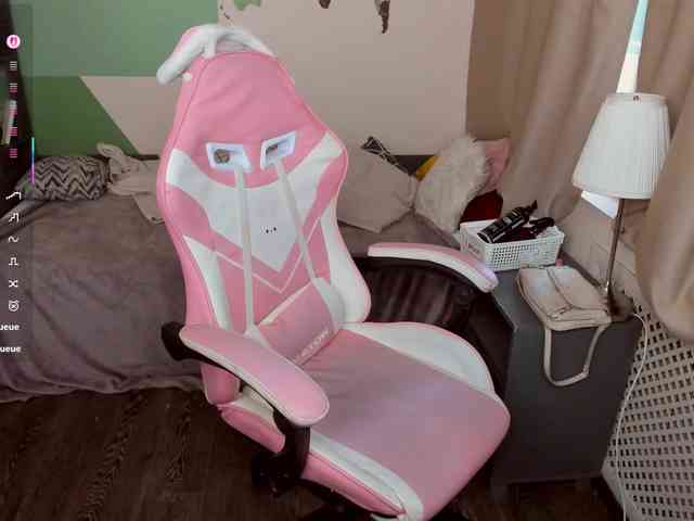 KellyStarlight webcam