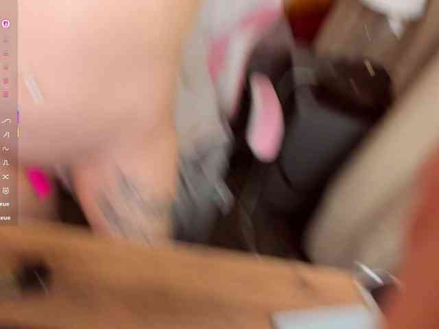 KellyStarlight webcam