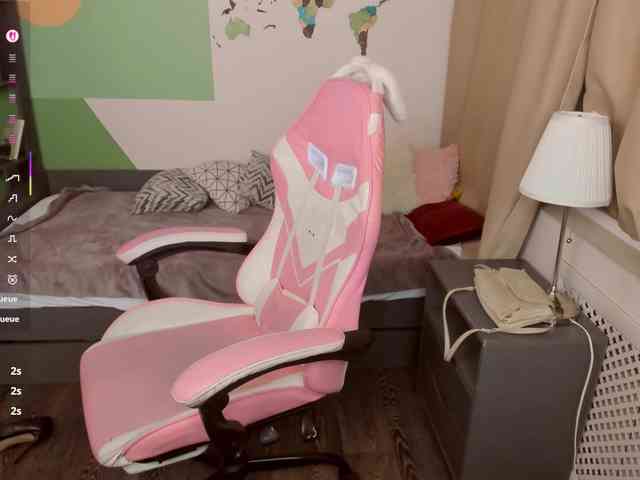 KellyStarlight webcam