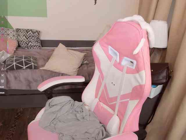 KellyStarlight webcam