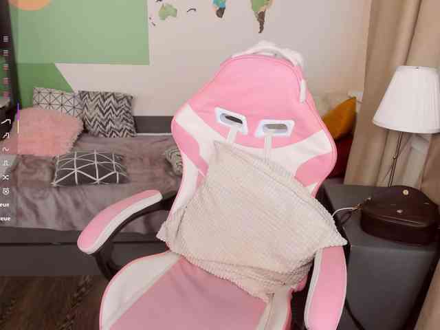KellyStarlight webcam