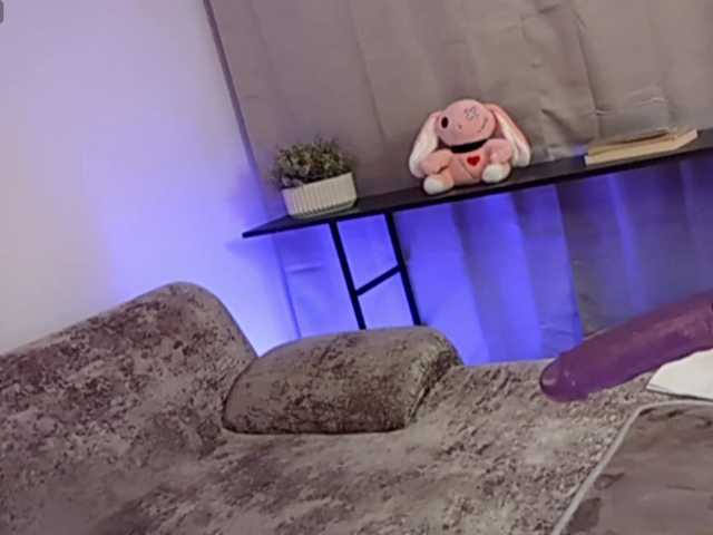 ElyeRoss live cam on BongaCams