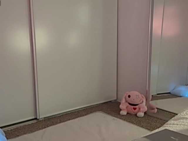 ElyeRoss live cam on BongaCams