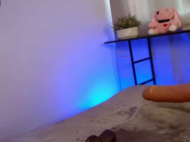 ElyeRoss live cam on BongaCams