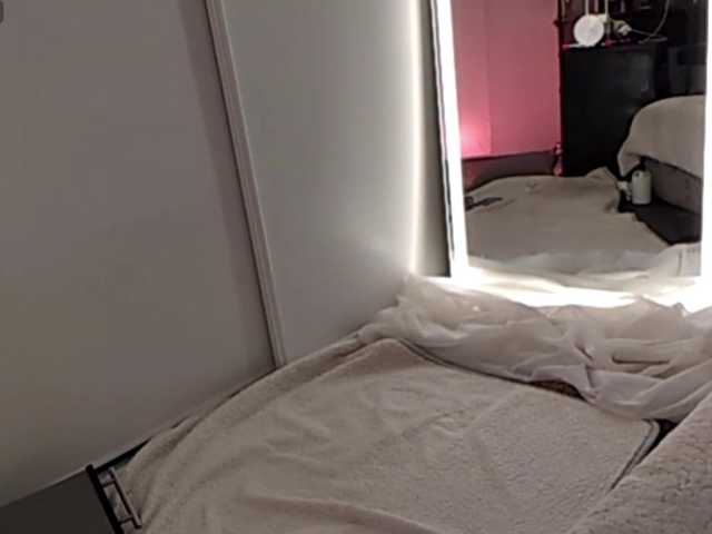 ElyeRoss live webcam show