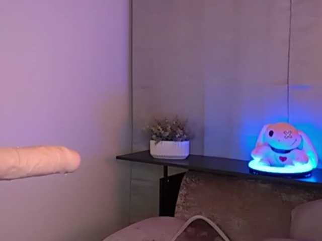 ElyeRoss live cam on BongaCams