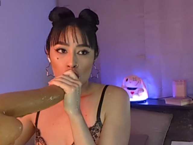 ElyeRoss live cam on BongaCams