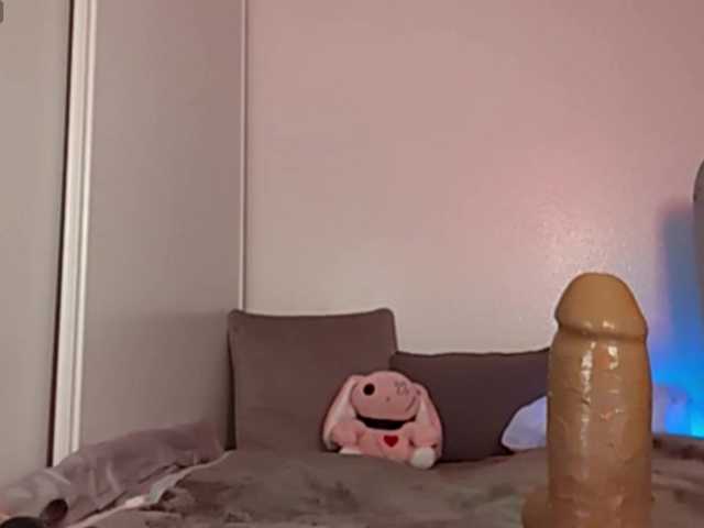 ElyeRoss live cam on BongaCams