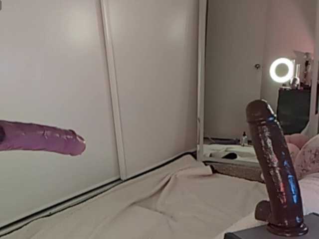 ElyeRoss live cam on BongaCams