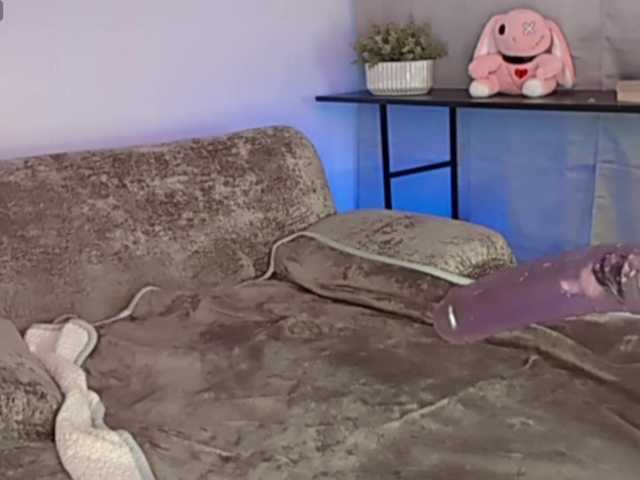 ElyeRoss live cam on BongaCams
