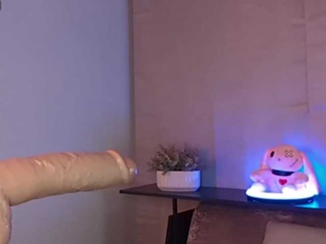 ElyeRoss live cam on BongaCams