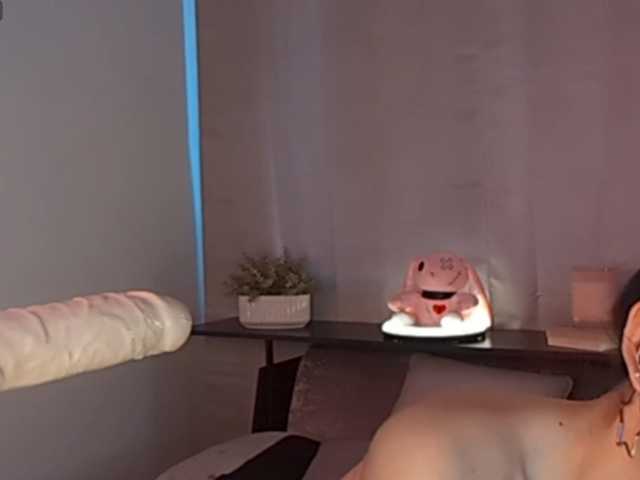 ElyeRoss live cam on BongaCams
