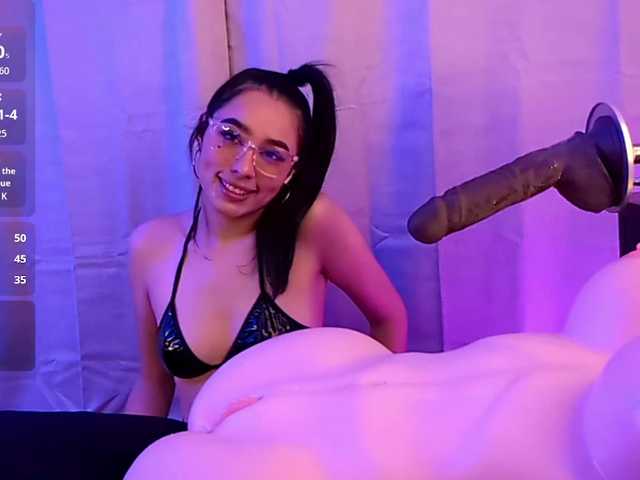ElyeRoss live cam on BongaCams
