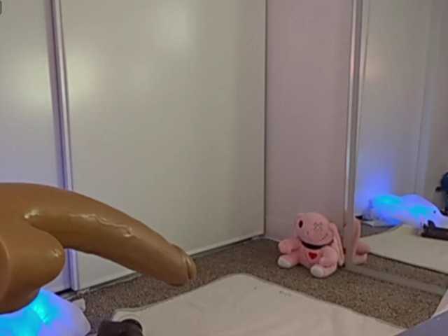ElyeRoss, en vivo ahora en BongaCams