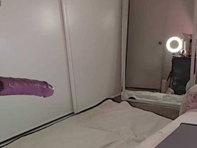 ElyeRoss live cam on BongaCams