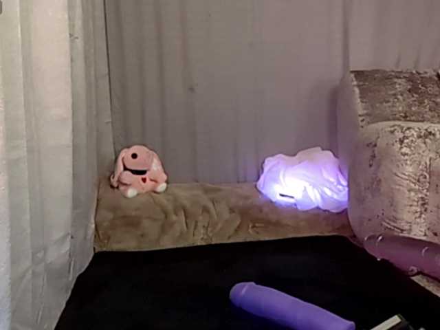 ElyeRoss live cam on BongaCams