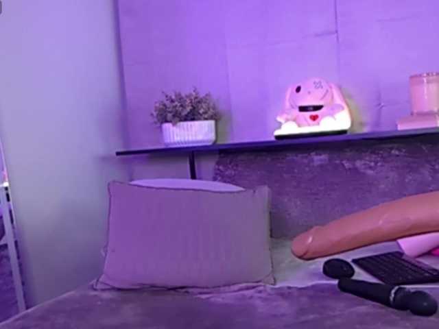ElyeRoss live cam on BongaCams