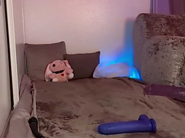 ElyeRoss live on BongaCams