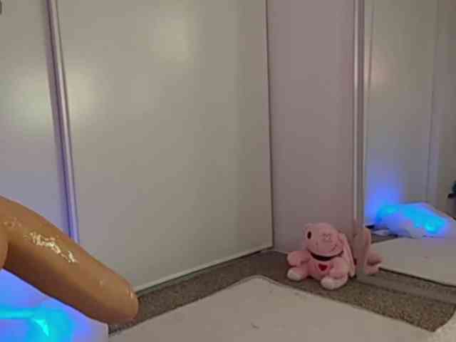 ElyeRoss webcam