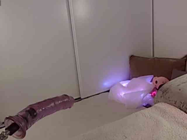 ElyeRoss webcam