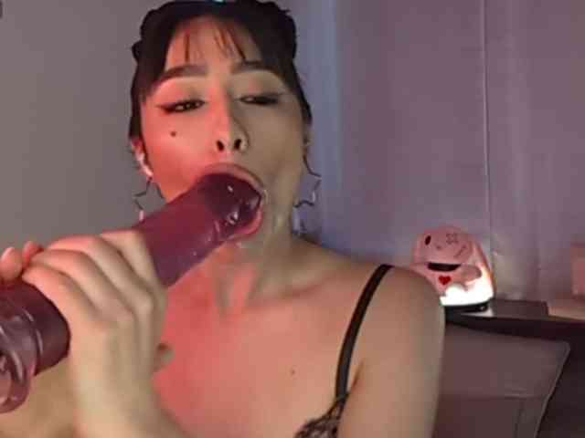 ElyeRoss webcam