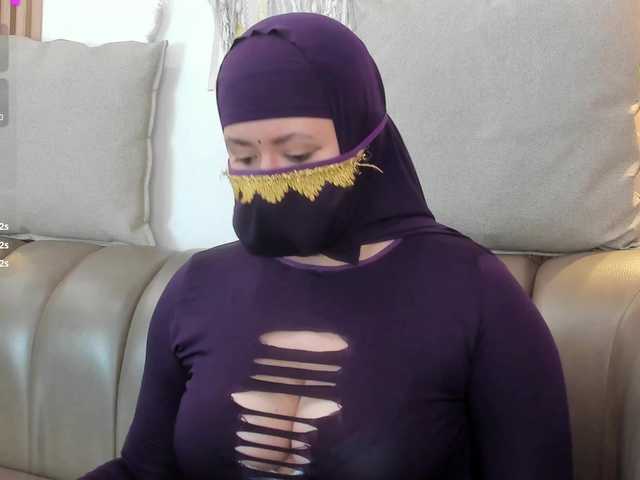 yasmin-dina live cam on BongaCams