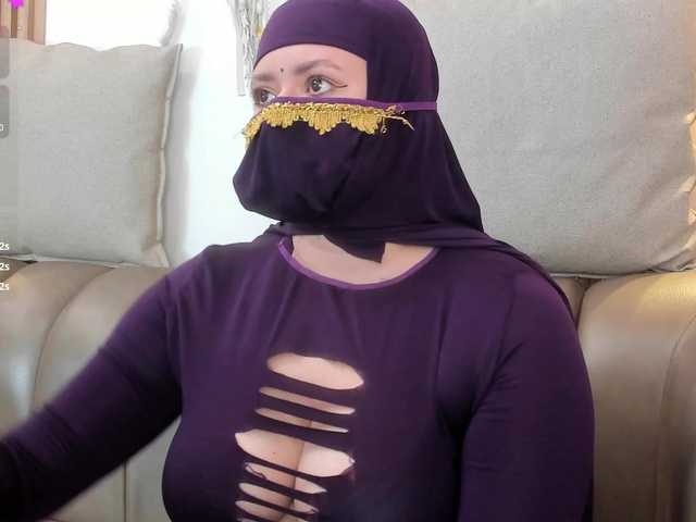 yasmin-dina live cam on BongaCams