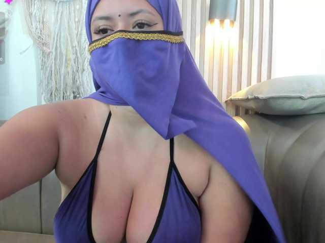 yasmin-dina live webcam show