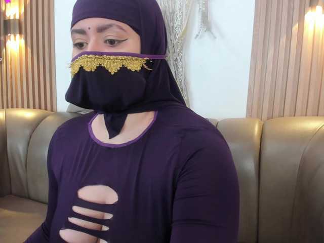 yasmin-dina live cam on BongaCams