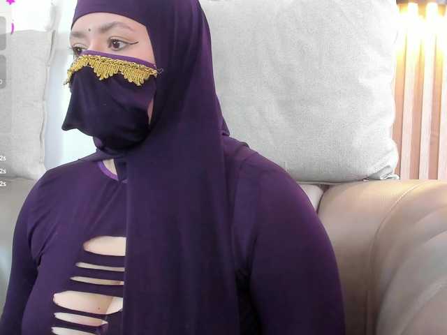yasmin-dina live cam on BongaCams