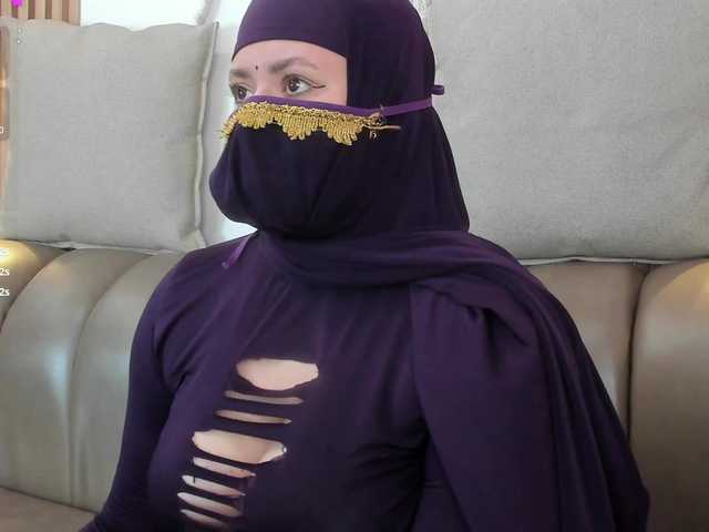 yasmin-dina live cam on BongaCams