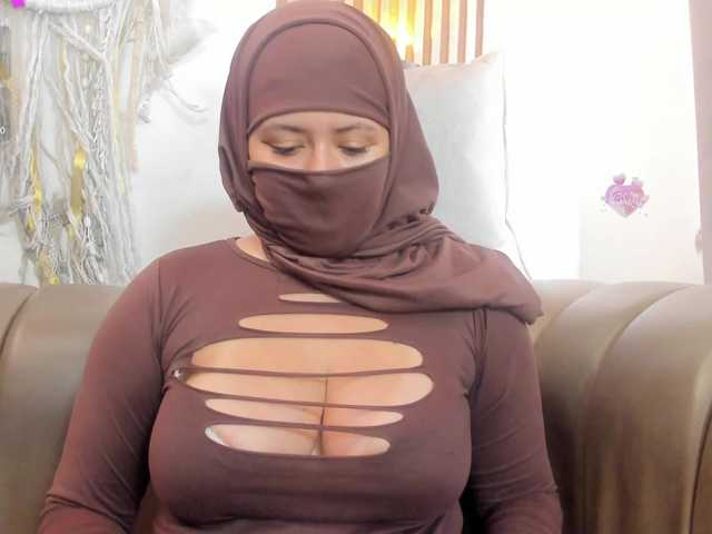 yasmin-dina live webcam show
