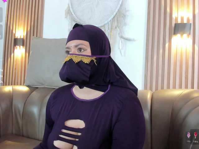 yasmin-dina live cam on BongaCams