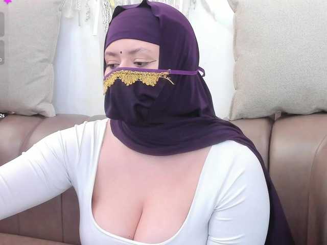 yasmin-dina live cam on BongaCams