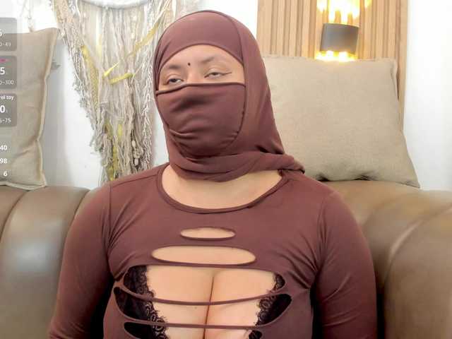 yasmin-dina live cam on BongaCams